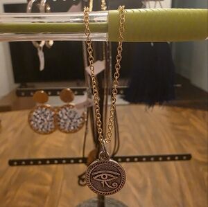 Gold 16 " Chain Necklace with Eye of Horus Pendant